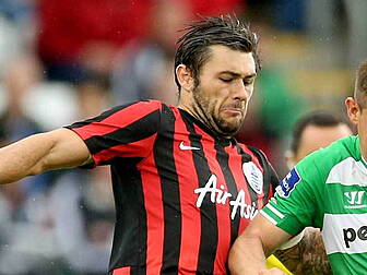 QPR's Charlie Austin tippe...
